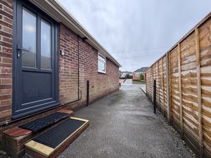 Photo 23- click for photo gallery